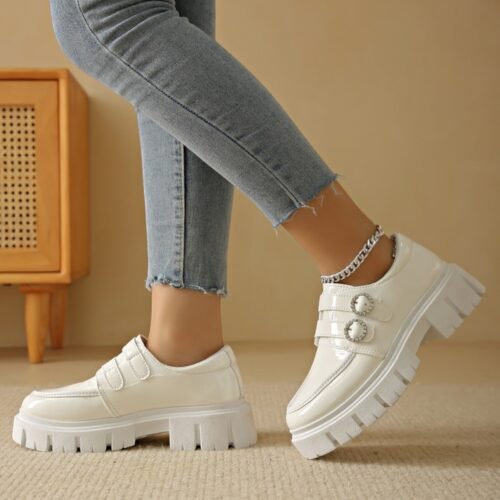 ارتقِ بأسلوبكِ مع حذاء Elegance Step